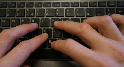 fingers in stroop task